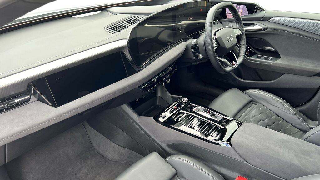 Audi A6 E-tron Avant 270Kw Performance 100Kwh Launch Edition YB74ZVU White #2