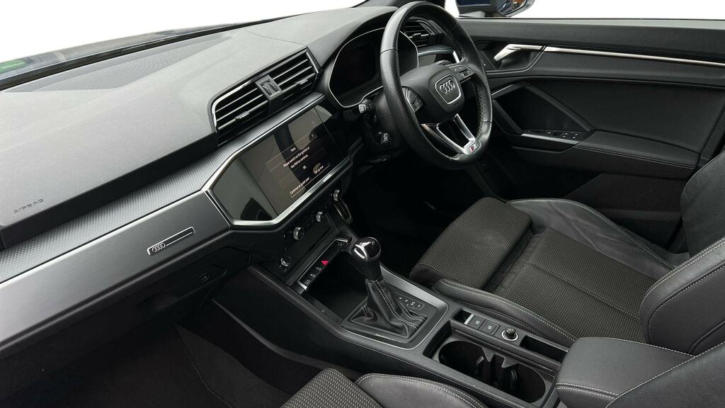 Audi Q3 35 Tfsi S Line S Tronic DW23FZX Blue #2