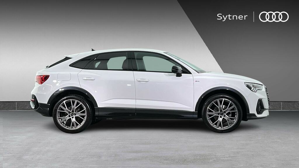 Audi Q3 35 Tfsi Black Edition S Tronic ML74WWK White #4