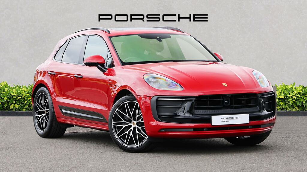 Porsche Macan T Pdk Red