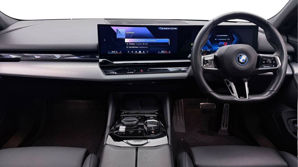 BMW i5 250Kw Edrive40 M Sport 84Kwh YH24CUG Black #4
