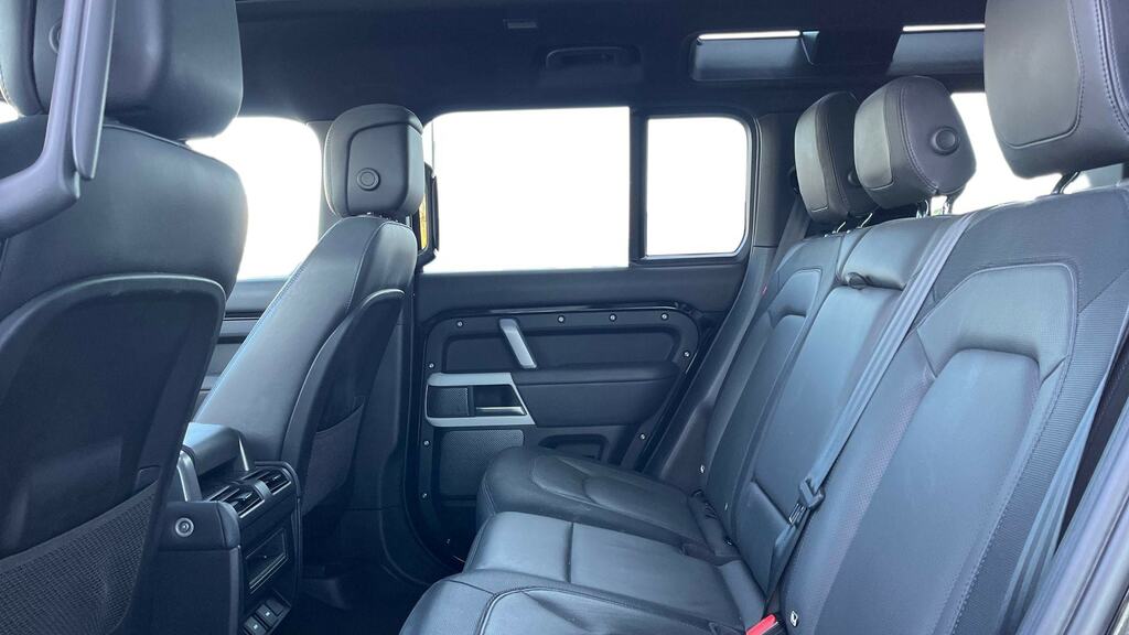 Land Rover Defender 110 3.0 D300 X-dynamic Hse 110 WR23YXK Black #4