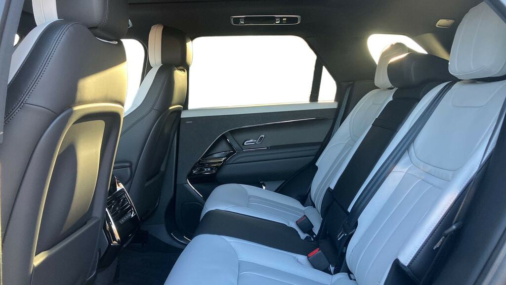 Land Rover Range Rover Sport 3.0 P460e Dynamic Se Grey #4