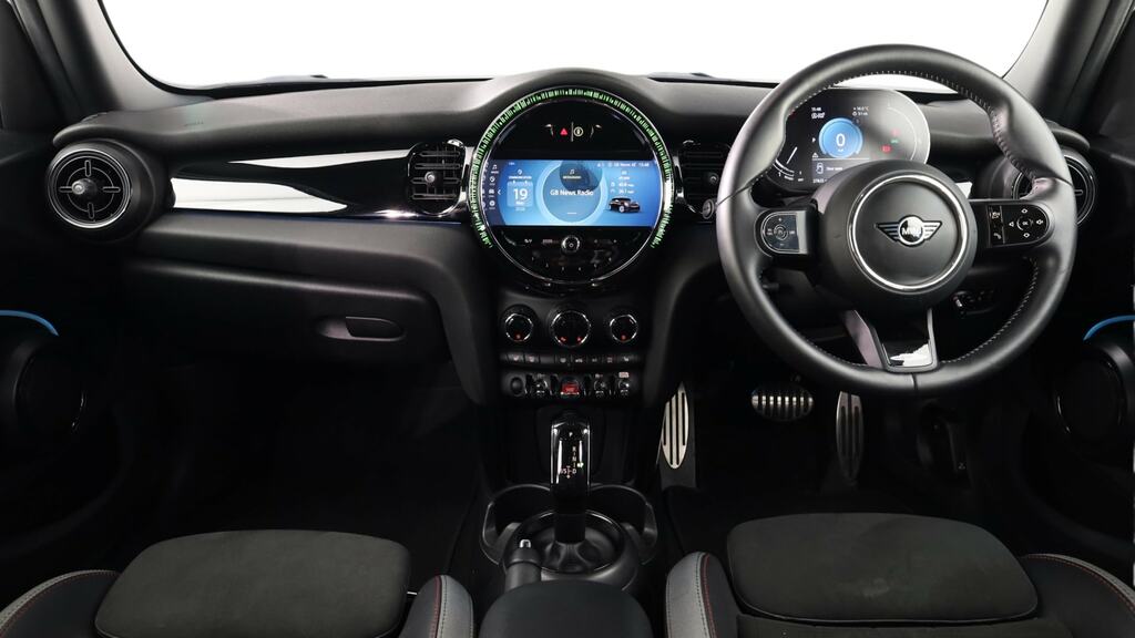 Mini Hatch 1.5 Cooper Sport Premium AU23CLX White #4