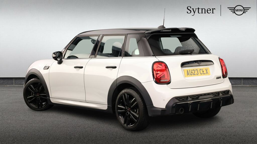 Mini Hatch 1.5 Cooper Sport Premium AU23CLX White #2