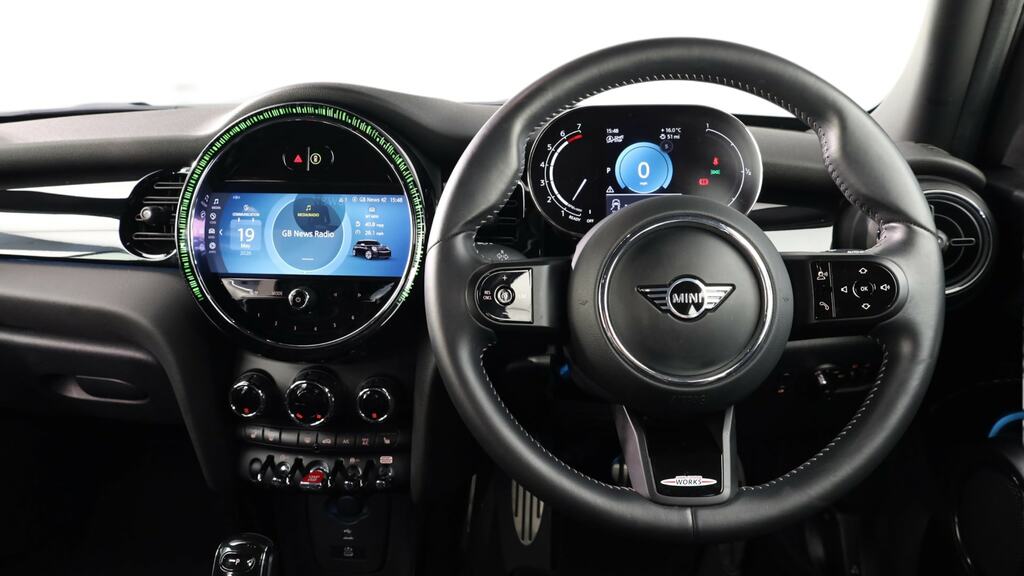 Mini Hatch 1.5 Cooper Sport Premium AU23CLX White #5