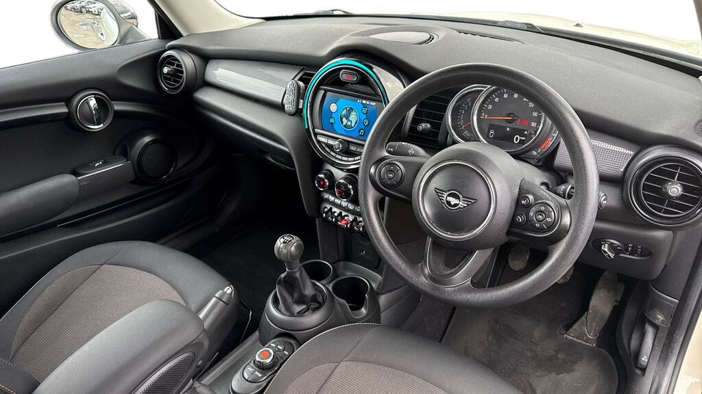 Mini Hatch 1.5 Cooper Classic II Comfort Pack FL19ZDN White #6