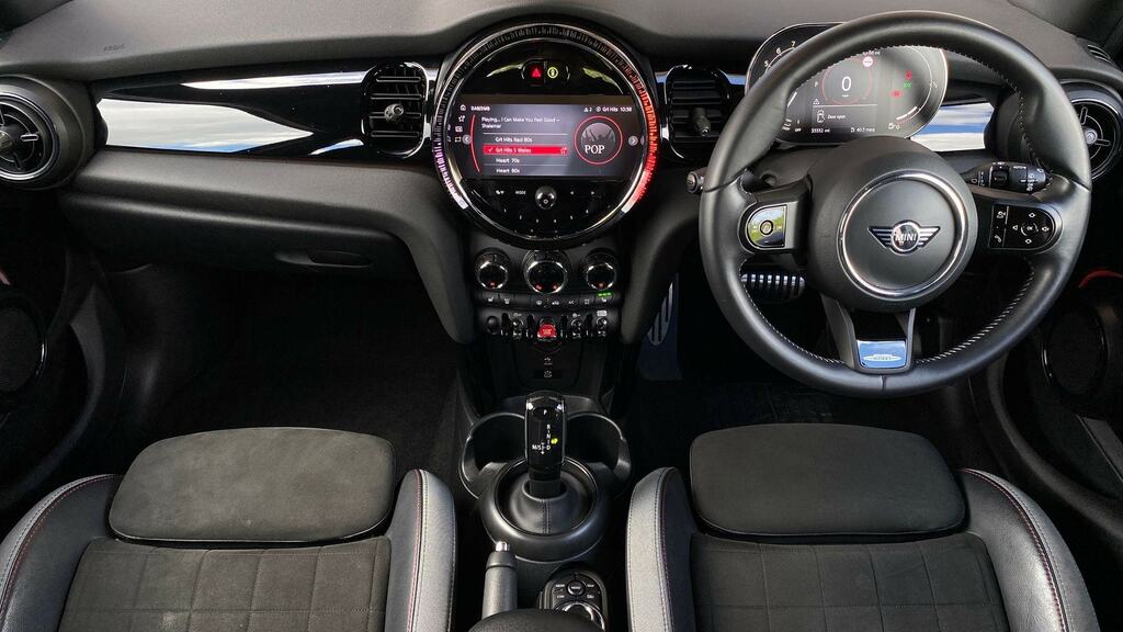 Mini Hatch 1.5 Cooper Sport Premium CV73NDX Black #4