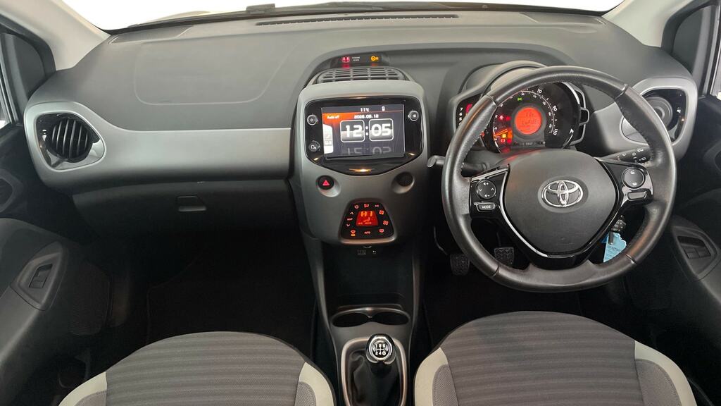 Toyota Aygo 1.0 Vvt-i X-trend BV69ZKB Black #6