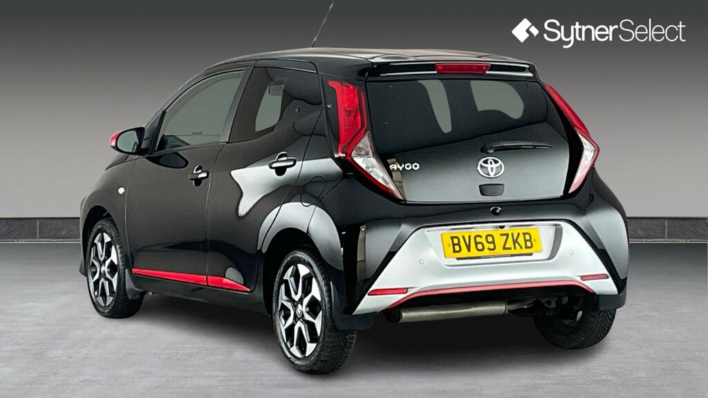 Toyota Aygo 1.0 Vvt-i X-trend BV69ZKB Black #2