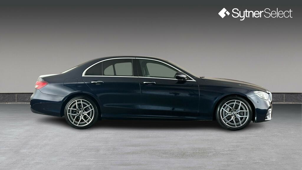 Mercedes-Benz E Class E220d 200 Amg Line Premium 9G-tronic KW72JVT Blue #3