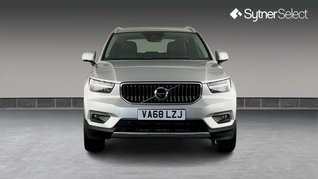 Volvo XC40 2.0 T4 Inscription Awd Geartronic VA68LZJ Silver #4