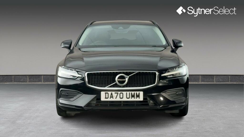 Volvo V60 2.0 B3p Momentum Black #4