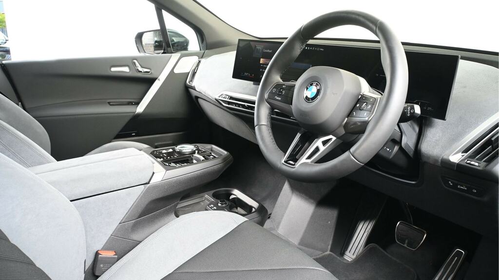 BMW iX 400Kw Xdrive60 M Sport 112Kwh Tech BT26VJC Black #6