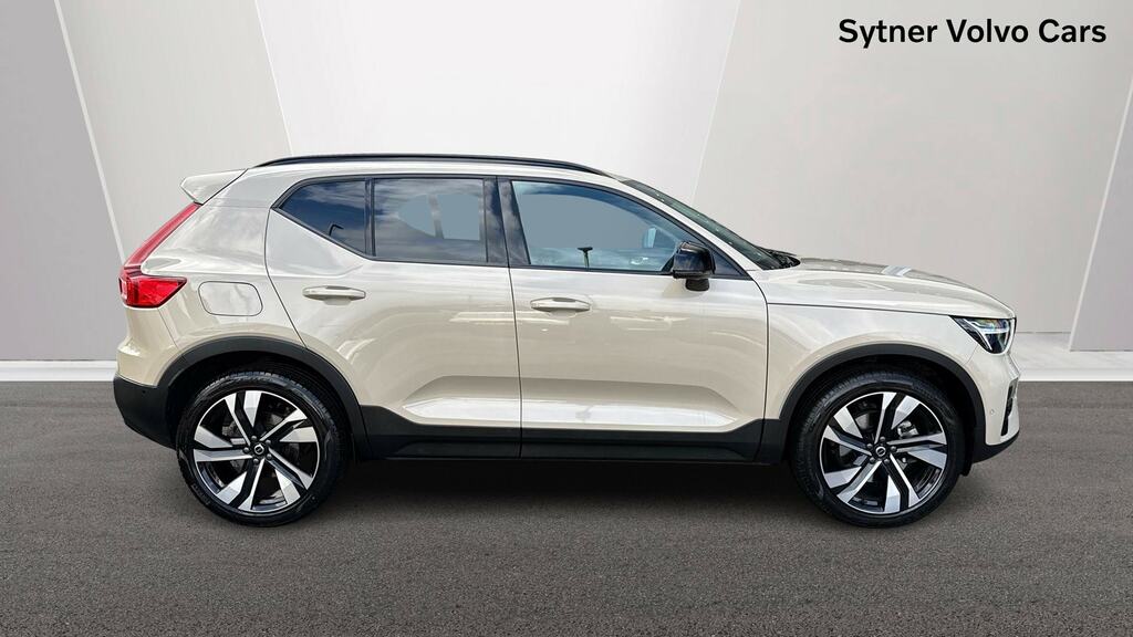 Volvo XC40 2.0 B4p Ultra Dark WF75CFV Gold #3