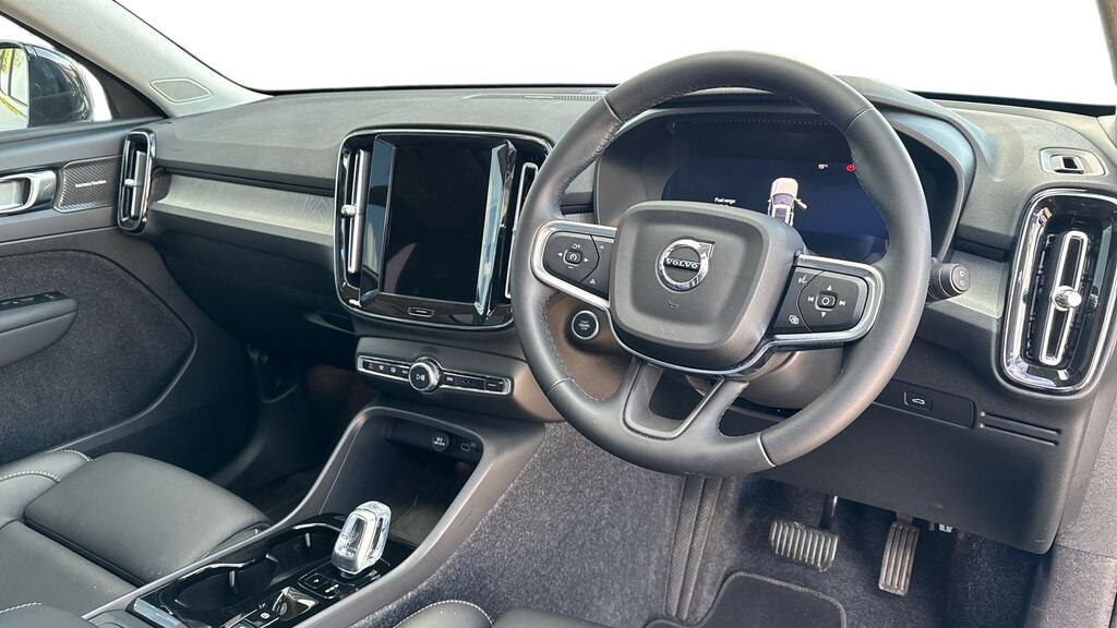 Volvo XC40 2.0 B3p Ultra Dark WF75DYD Black #5