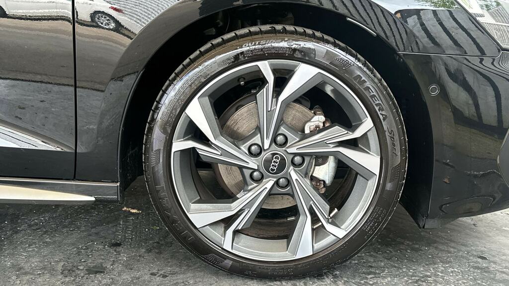 Audi A3 1.5 Tfsi 116 S Line Black #5