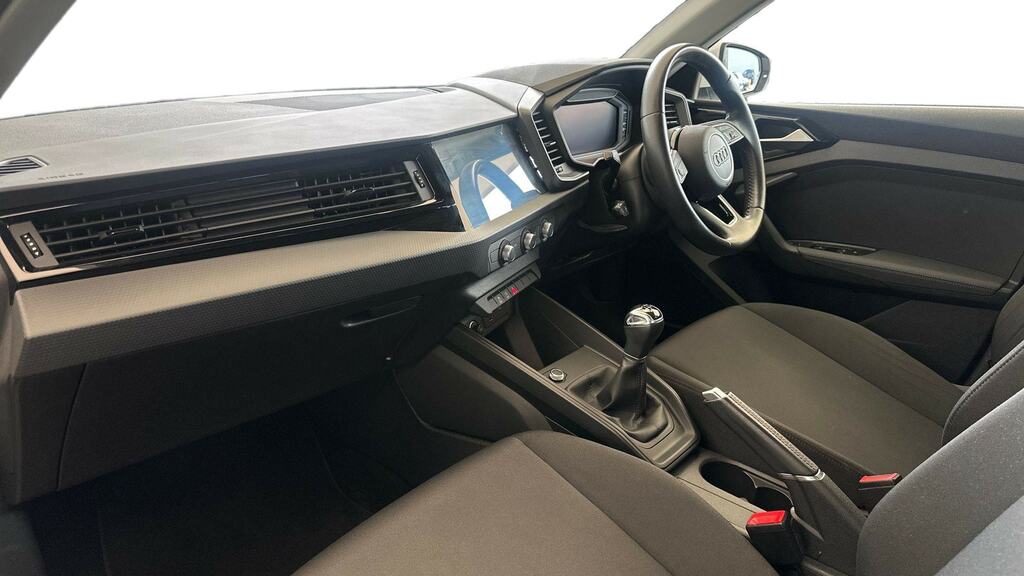Audi A1 25 Tfsi Technik RE20LYP White #2