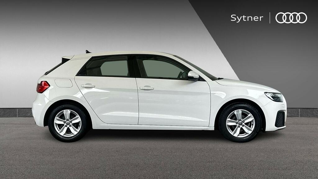 Audi A1 25 Tfsi Technik RE20LYP White #4