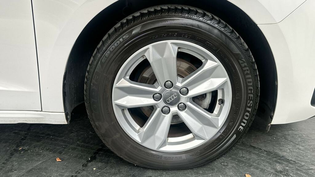 Audi A1 25 Tfsi Technik RE20LYP White #5