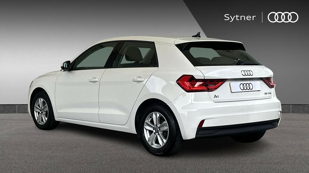 Audi A1 25 Tfsi Technik RE20LYP White #3