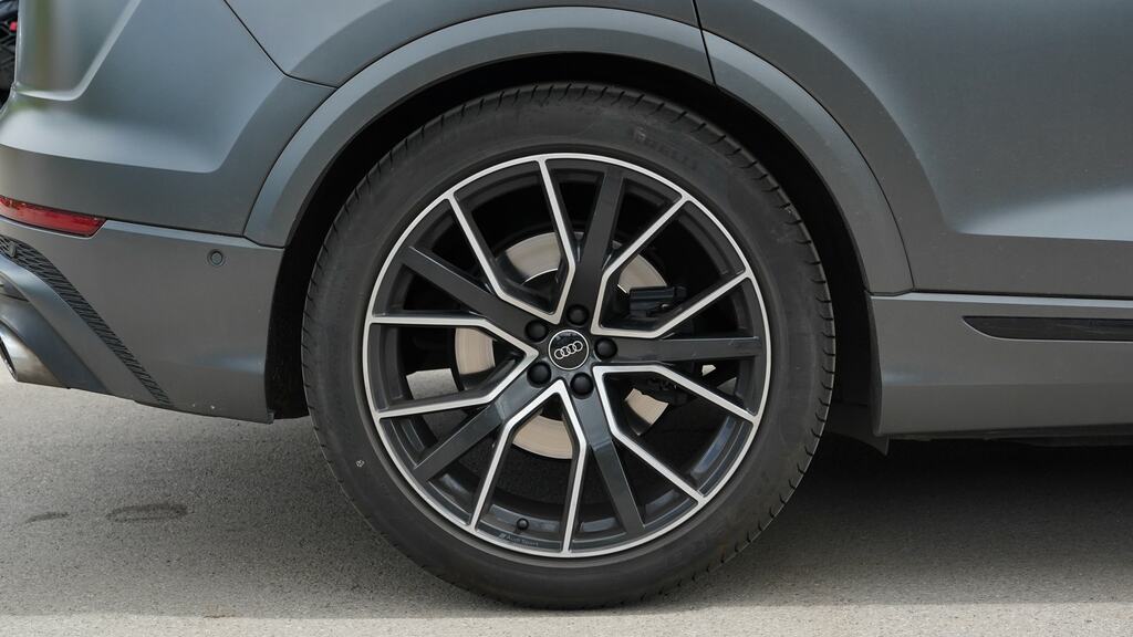 Audi Q8 Sq8 Tfsi Quattro Black Edn Tiptronic Cs Grey #5