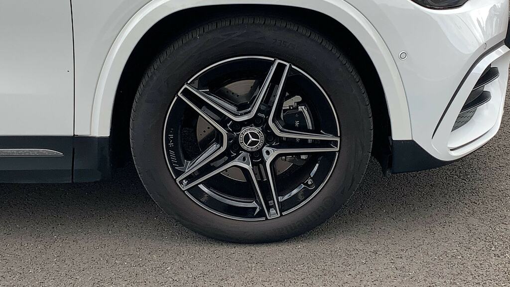 Mercedes-Benz GLA Class Gla 200 Amg Line Executive HV75JWJ White #5