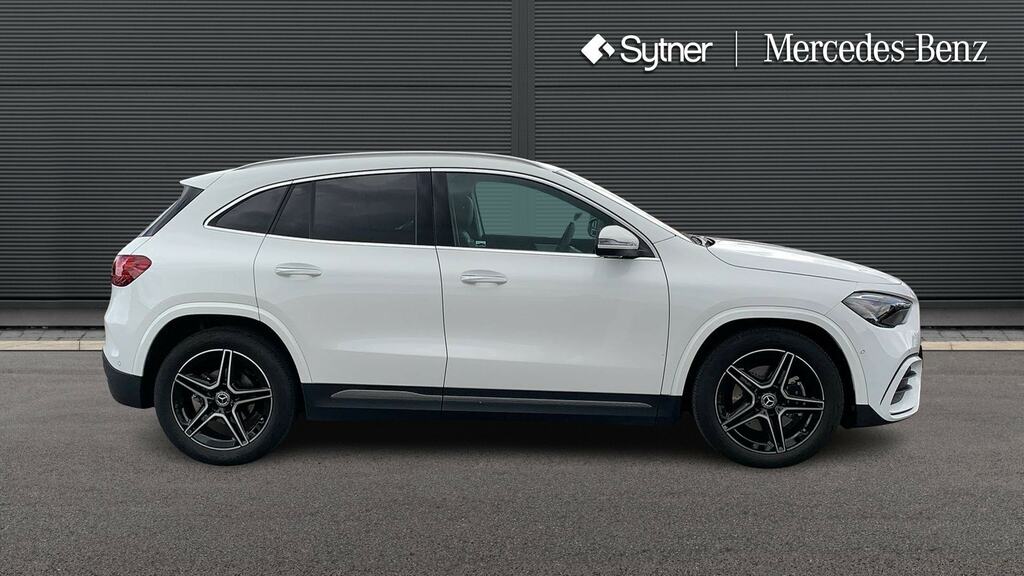 Mercedes-Benz GLA Class Gla 200 Amg Line Executive HV75JWJ White #4