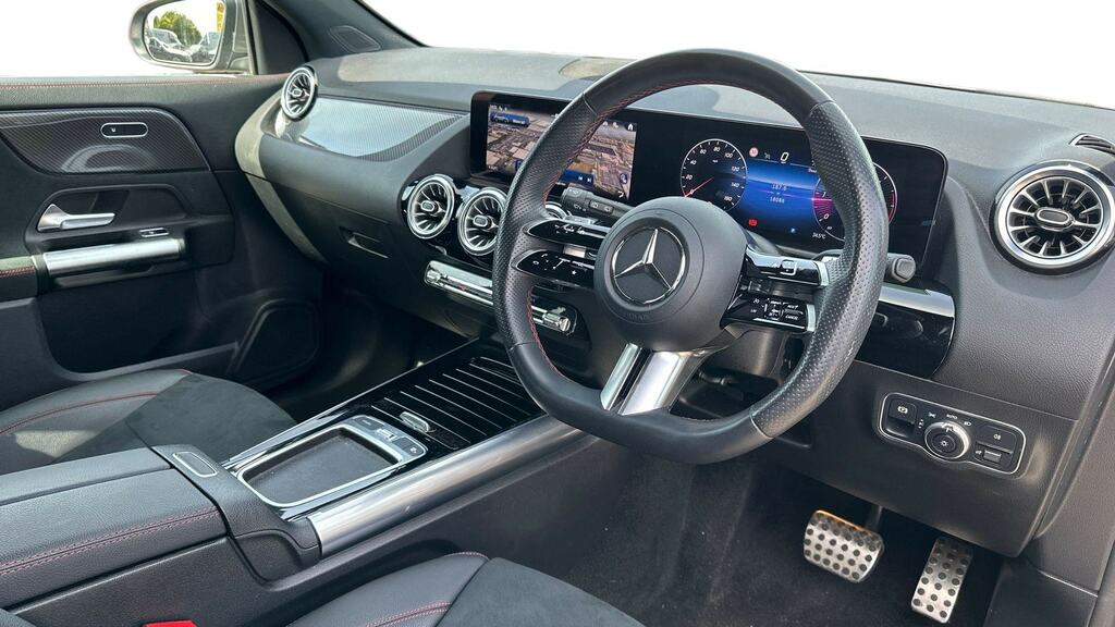 Mercedes-Benz GLA Class Gla 220D 4Matic Amg Line Executive KJ73YFK Grey #3