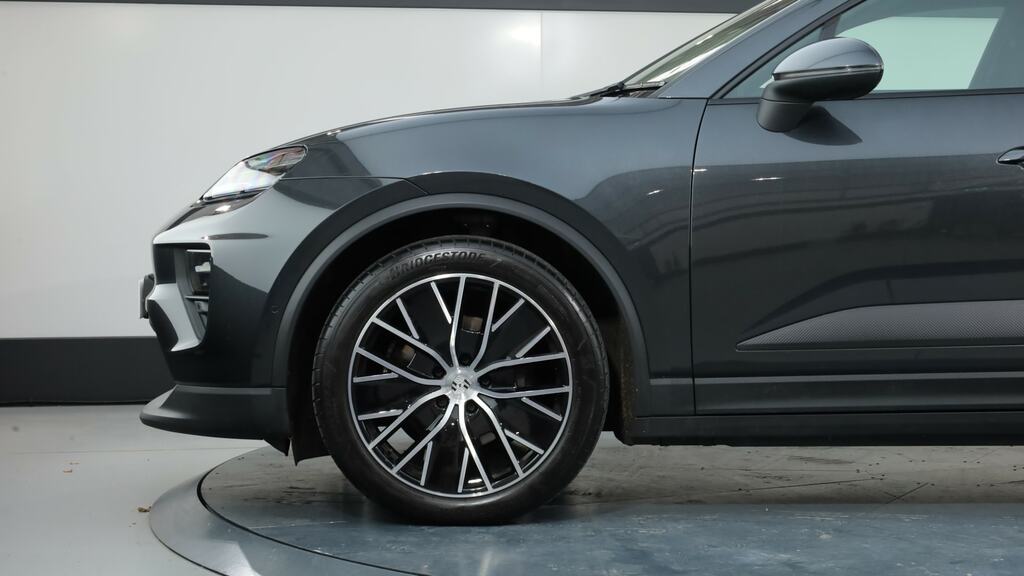 Porsche Macan 300Kw 4 100Kwh NU25LZN Grey #3