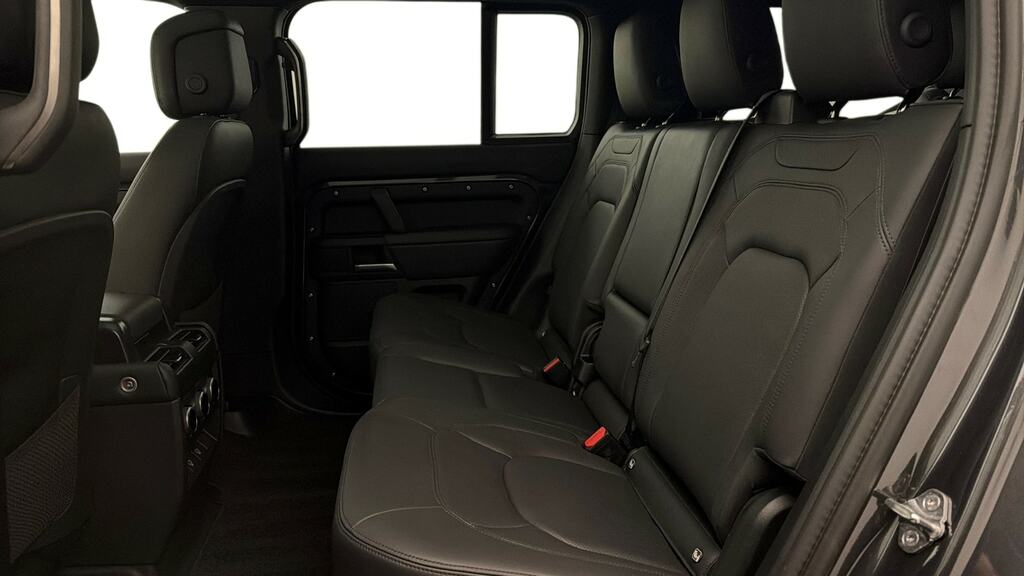 Land Rover Defender 130 3.0 D350 X-dynamic Hse 130 8 Seat Grey #4