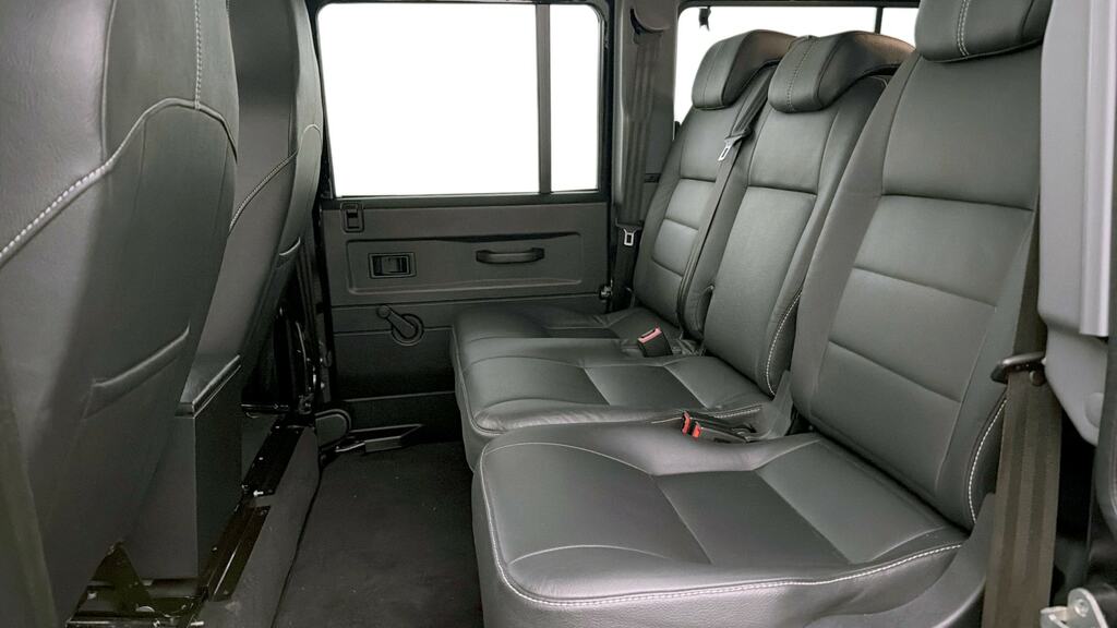 Land Rover Defender 110 Landmark Station Wagon Tdci 2.2 Black #3