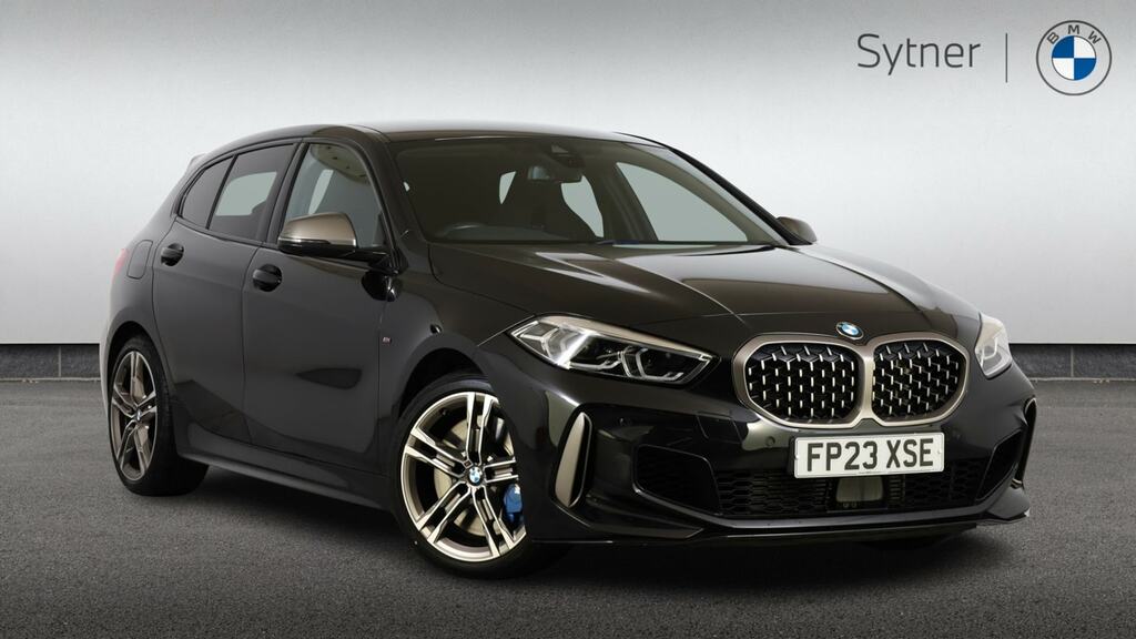 BMW 1 Series M135i Xdrive Step Black