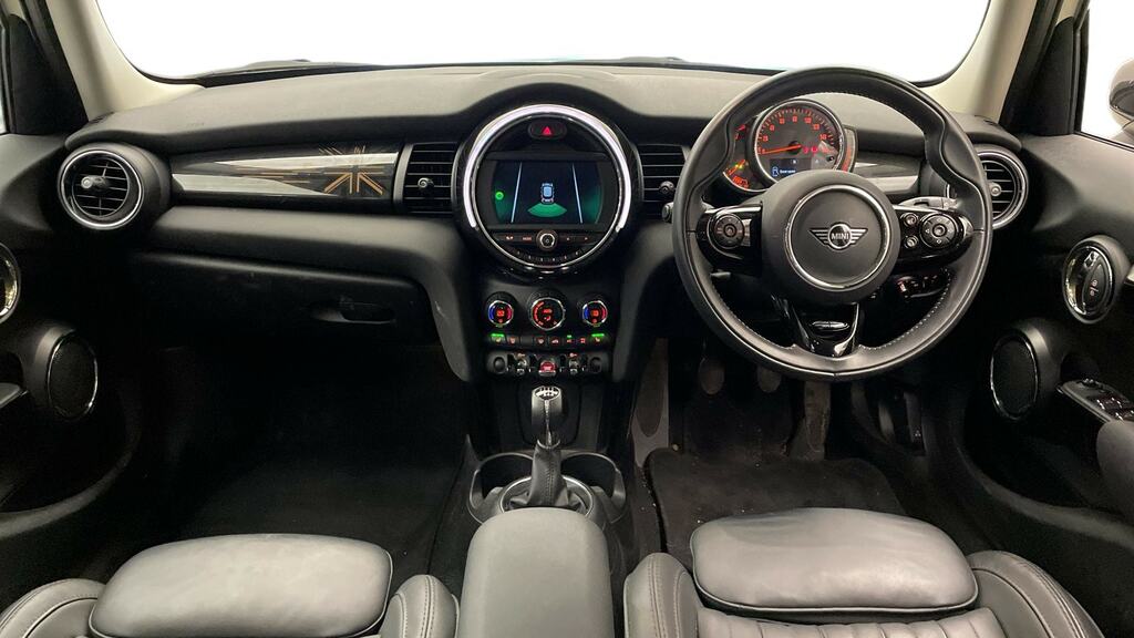 Mini Hatch 1.5 Cooper Exclusive II Comfortnav Pack YS70OOW White #4