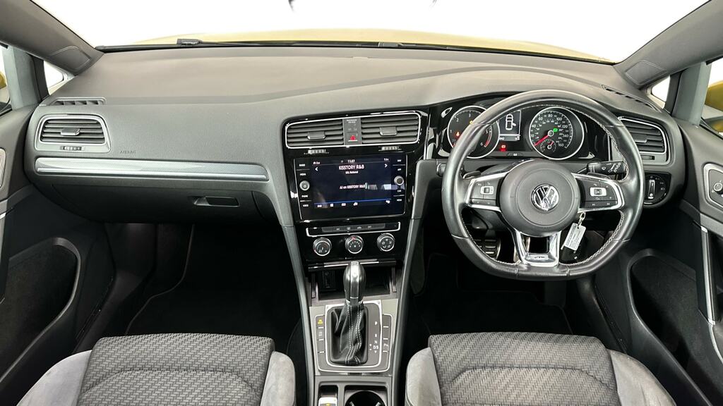 Volkswagen Golf 2.0 Tdi R-line Dsg FG67VRT Yellow #6
