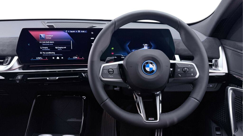 BMW iX2 150Kw Edrive20 M Sport 65Kwh YS26UXE Blue #5