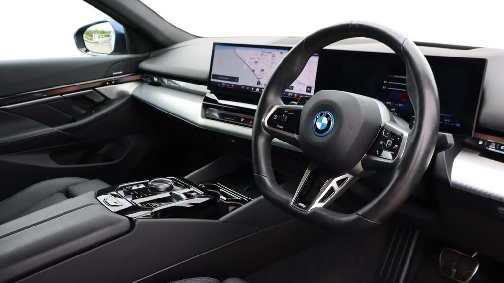 BMW 5 Series 530E M Sport Pro Tech Plus GY24USJ Blue #6