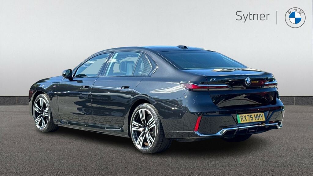BMW i7 335Kw Edrive50 M Sport 105.7Kwh Black #2