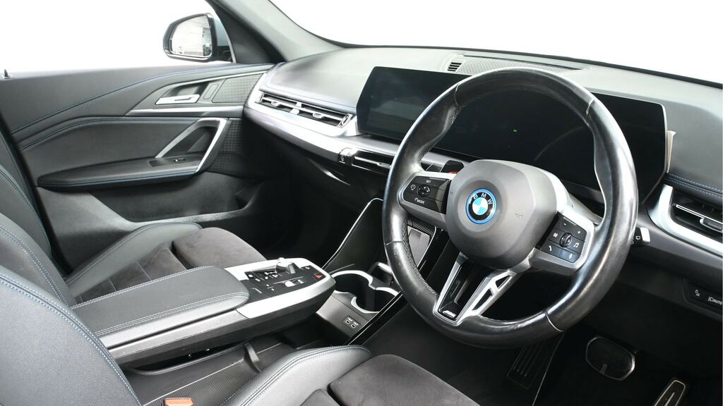 BMW iX1 230Kw Xdrive30 M Sport 65Kwh HD23RYB Green #6