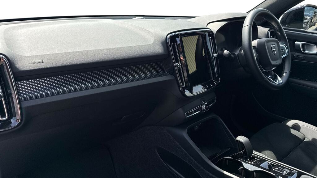Volvo XC40 2.0 B3p Plus Dark RF25GUO Blue #4