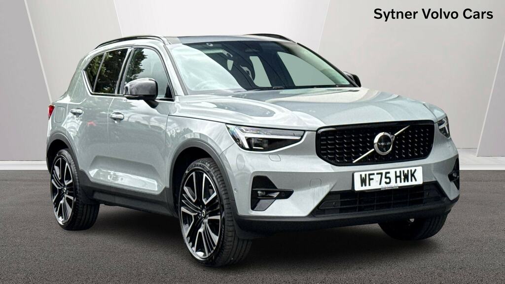 Volvo XC40 2.0 B3p Ultra Dark Grey