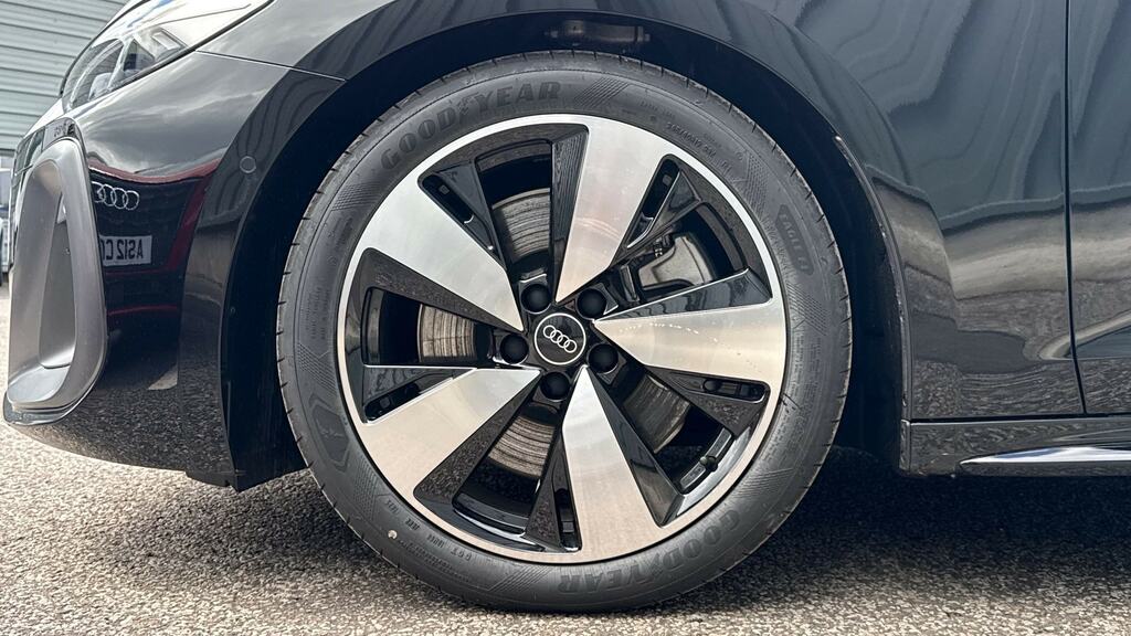 Audi A5 2.0 Tfsi 299 E Quattro S Line S Tronic YC26ZRD Black #5