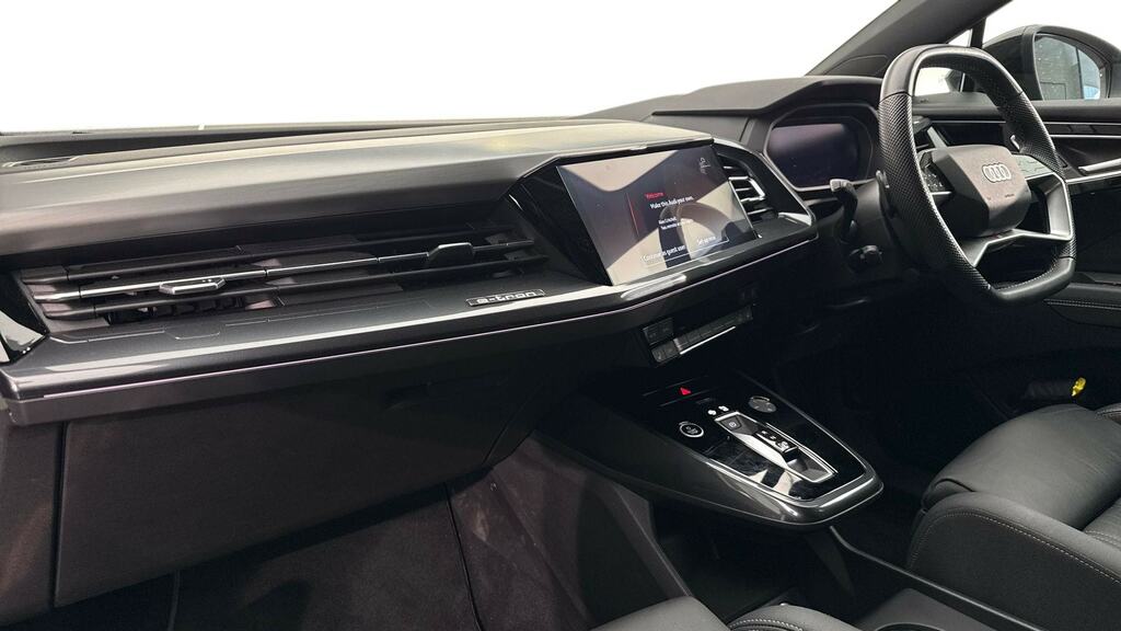Audi Q4 E Tron 150Kw 40 82.77Kwh Edition 1 Cstech LM73EUZ Grey #2