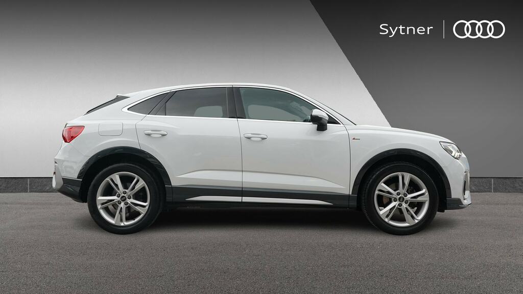 Audi Q3 35 Tfsi S Line S Tronic GF72TVL White #4
