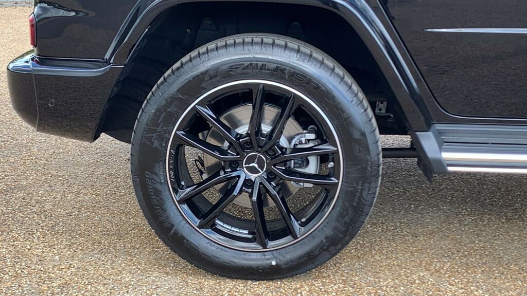 Mercedes-Benz G Class G450d Amg Line Premium Plus 9G-tronic Black #5