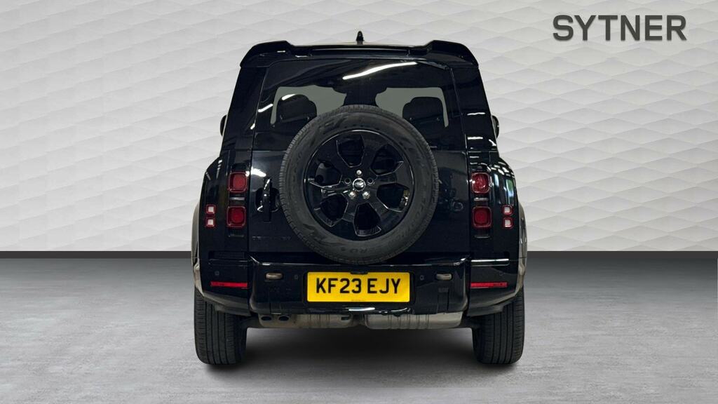 Land Rover Defender 130 3.0 D300 X-dynamic Hse 130 8 Seat Black #6