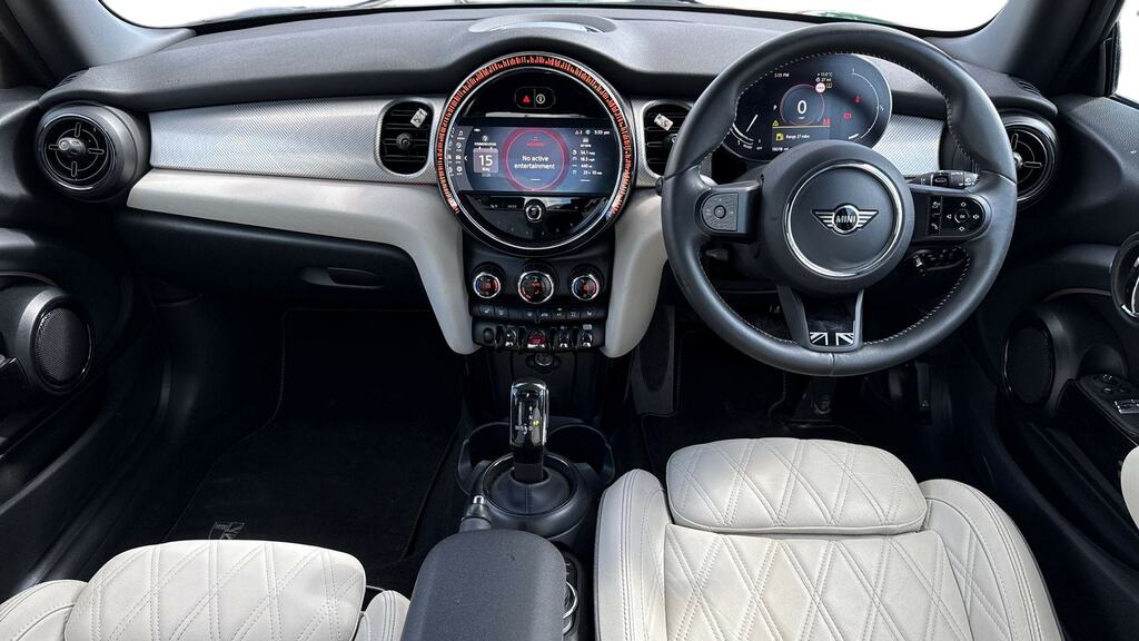 Mini Hatch 1.5 Cooper Exclusive Premium LL73SXP Black #4