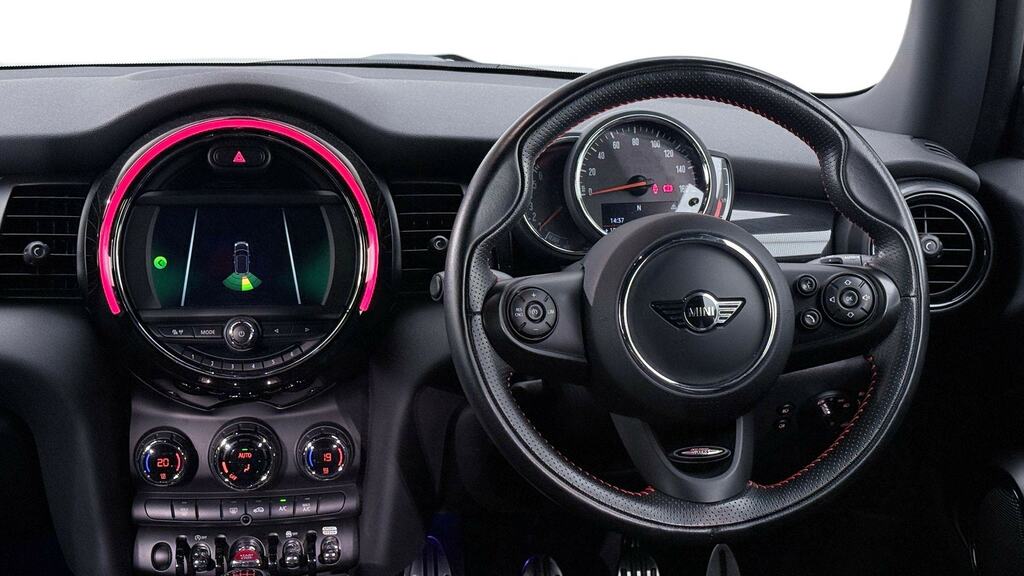 Mini Hatch 1.5 Cooper Sport II YH18JWN Red #5