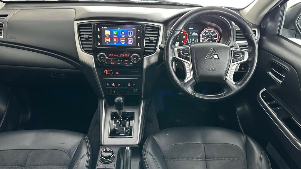 Mitsubishi L200 Double Cab Di-d 150 Barbarian X 4Wd Black #6