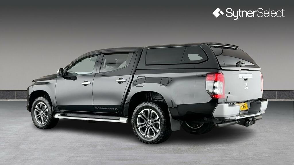 Mitsubishi L200 Double Cab Di-d 150 Barbarian X 4Wd Black #2